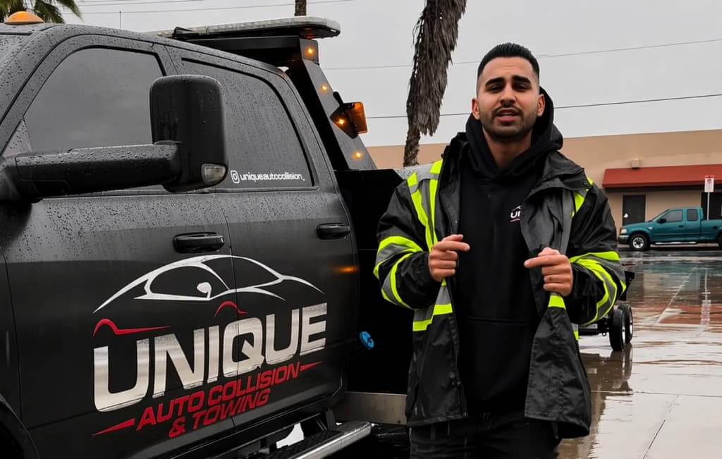 Unique Autocollision truck
